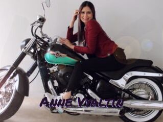 Anne_Vyaltin