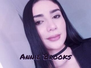 Annie_Brooks