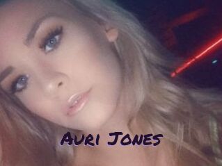 Auri_Jones