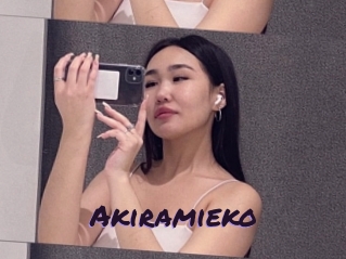 Akiramieko