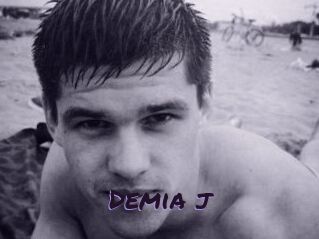 Demia_j