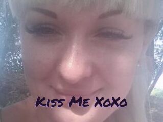 Kiss_Me_XoXo