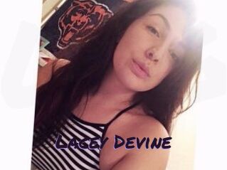 Lacey_Devine