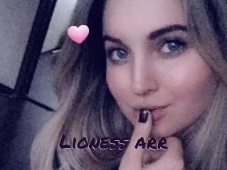 Lioness_arr