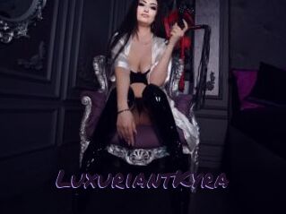 LuxuriantKyra