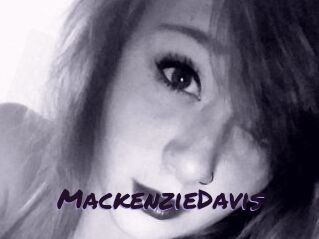 Mackenzie_Davis