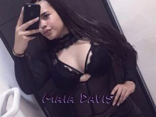 Maia_Davis