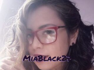 MiaBlack27