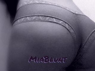 MiaBlunt