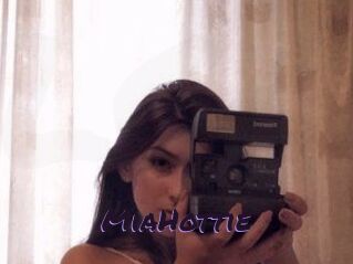 MiaHottie