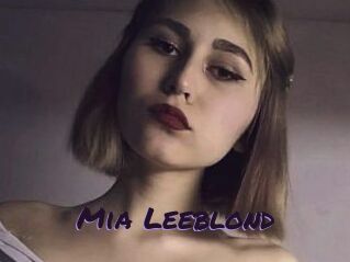 Mia_Leeblond