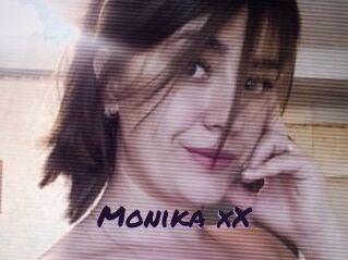 Monika_xX