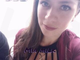 Mia_milk