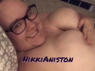 Nikki_Aniston