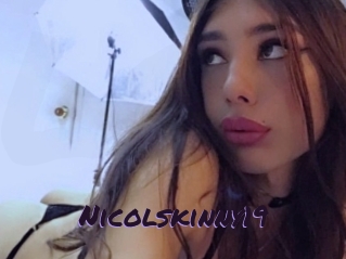nicolskinny19 Le Cul Gratuit
