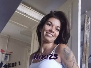 Niki23